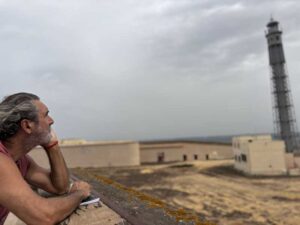 Juan Manuel Romero Bey, autor de No es todo el mar que cabe en mis palabras