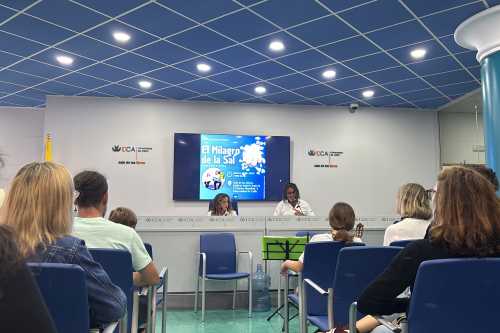 Presentación de El milagro de la sal en la Universidad de Cádiz.